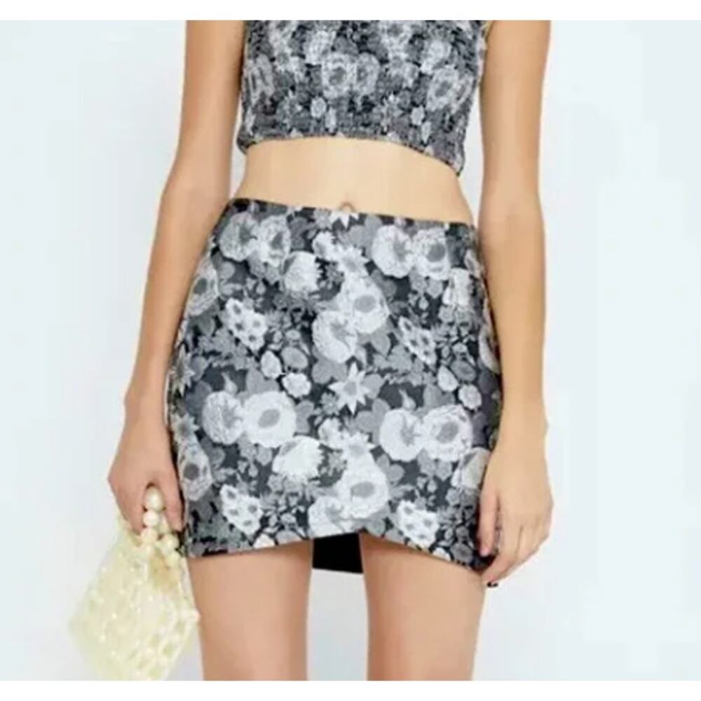 Kourt Skirt Womens Small Mini Silver Black Tela Floral Goth Jacquard Royal Twee